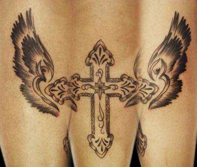 别样另类的十字架翅膀纹身图案欣赏图片