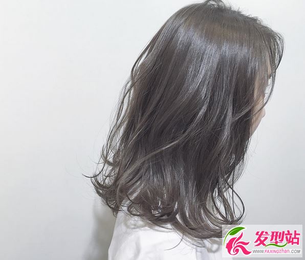 气质女生卷发发型 韩式时尚流行卷发图片