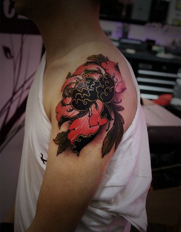 艳丽好看的花朵图腾手臂纹身图片