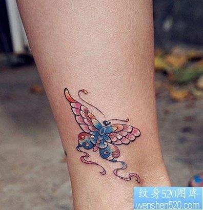 女人腿部流行漂亮的蝴蝶纹身图片