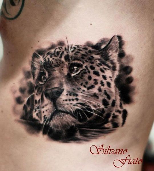 精选可爱的小豹子头腰部纹身图案图片