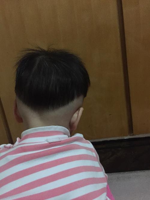 五个月宝宝剪头发的发型图片 5个月宝宝剪什么发型