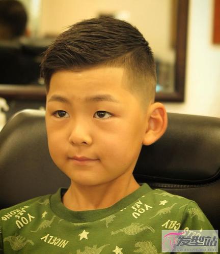 8岁男孩发型图片 8岁男孩发型图片大全短发
