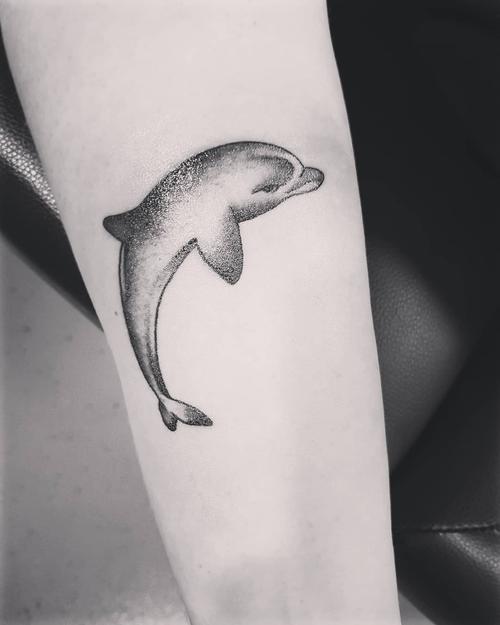 海豚纹身图案 海豚纹身图案男