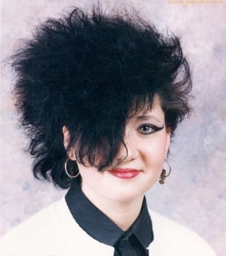 80年代女性发型图片 80年代女性发型图片