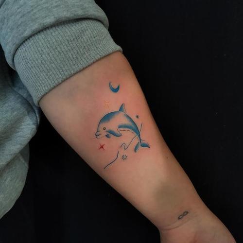 海豚的纹身图案 海豚的纹身图案是什么
