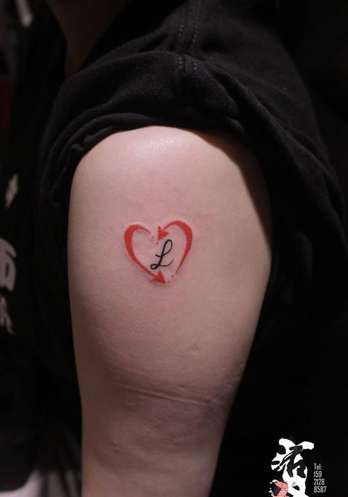 爱心纹身小图案 爱心纹身小图案空心