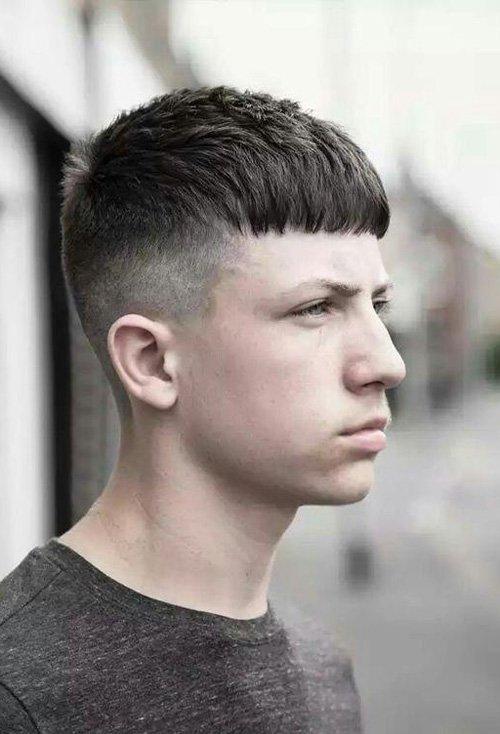 青少年男生发型图片 青少年男生发型图片2023潮流