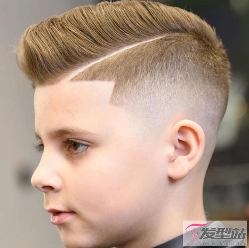 10岁男童发型图片男生 10岁儿童发型男