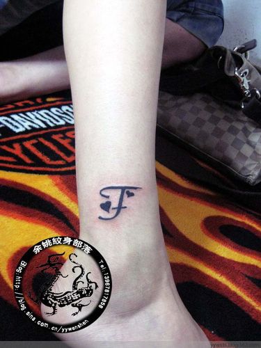 f的纹身图案 f的纹身字母图片欣赏