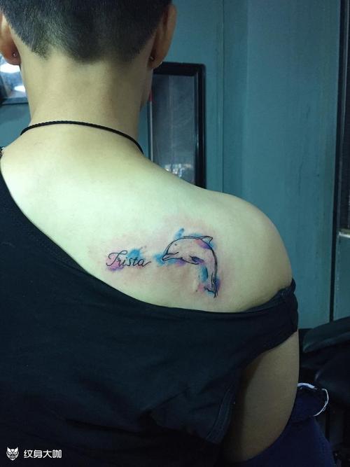 海豚纹身图案男 海豚纹身图案男图片