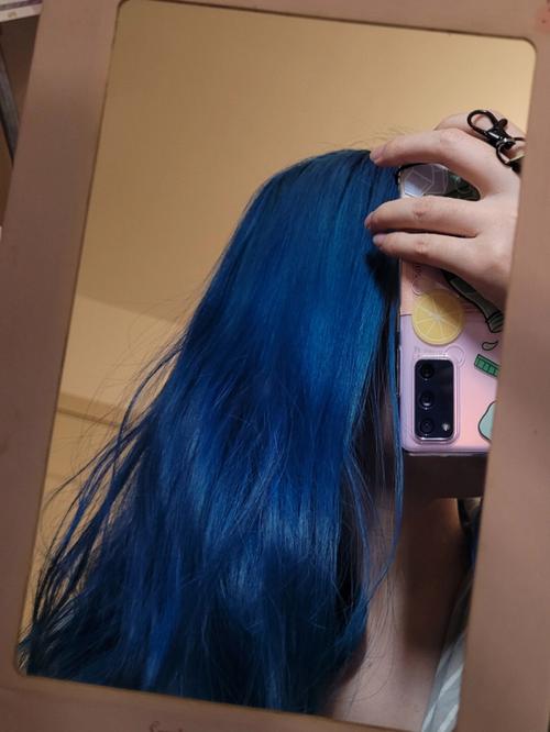 蓝色发型图片 蓝色发型图片女