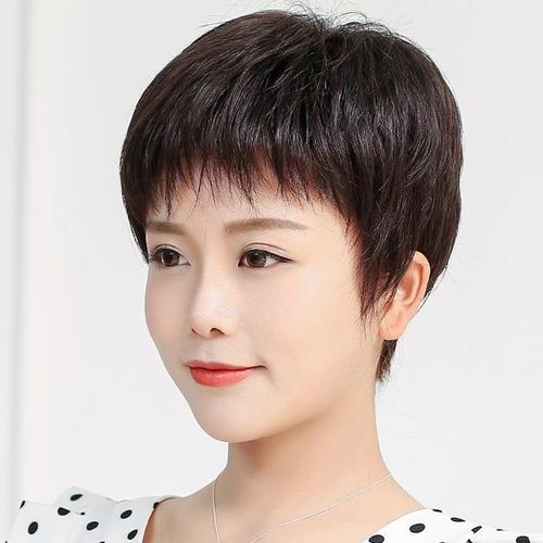 40岁的短发型图片女 40岁短发型图片女减龄2023