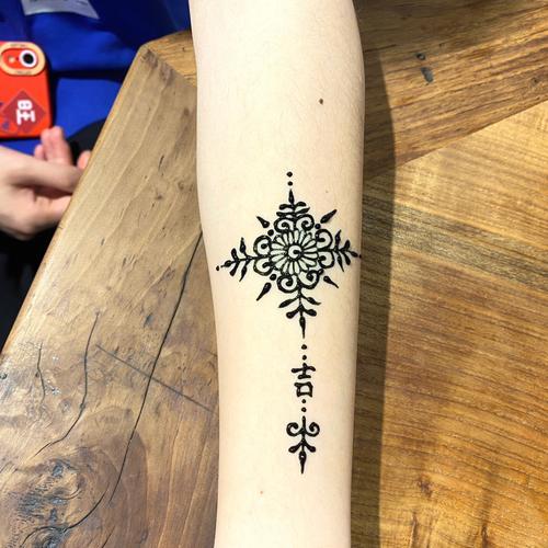 海娜纹身图案 海娜纹身图案手绘手背简单