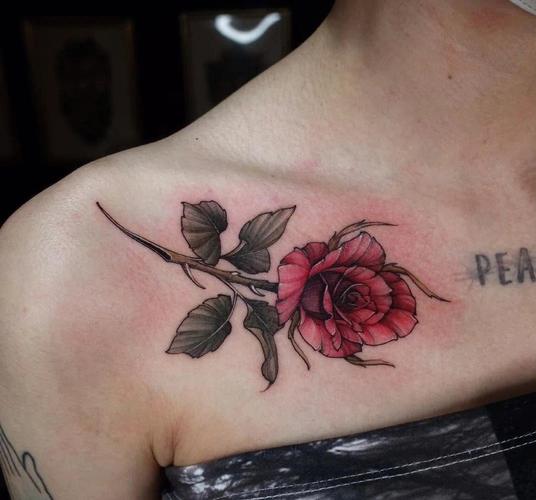 玫瑰纹身图案女 玫瑰纹身图案女简单