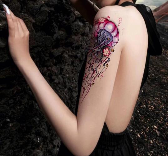 大手臂纹身图案女 手臂纹身图案女生时尚遮盖