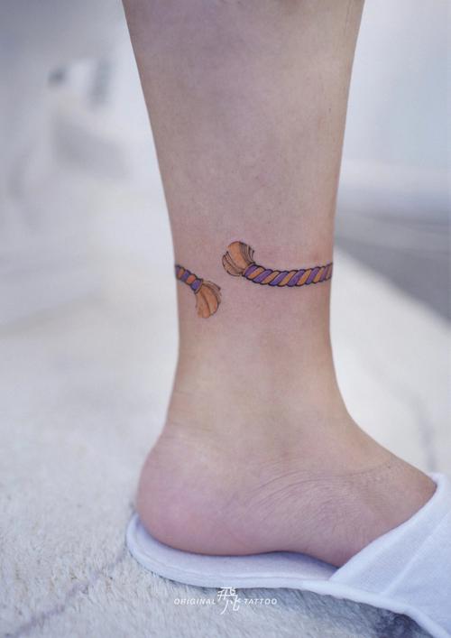 纹脚踝的纹身图案 纹脚踝的纹身图案女