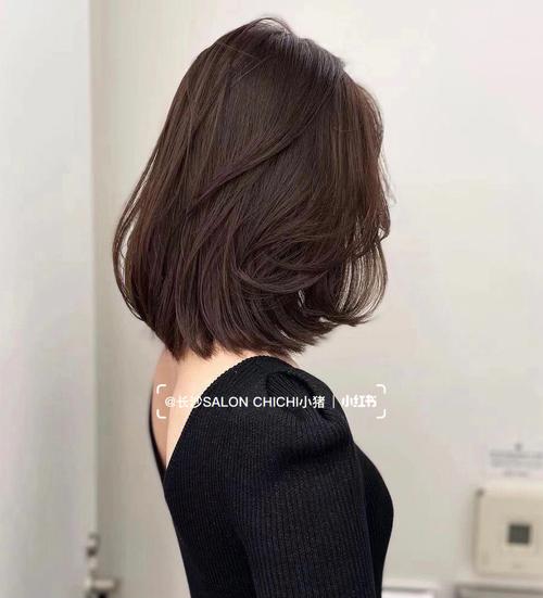 韩式烫发女短发发型图片 韩式烫发女短发发型图片