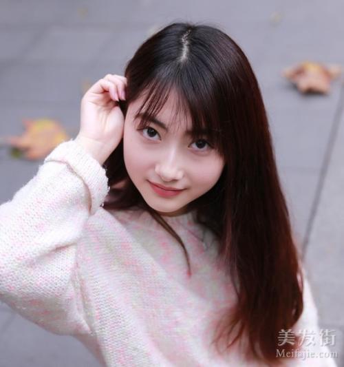 2023刘海发型女图片 2023刘海发型女图片短发