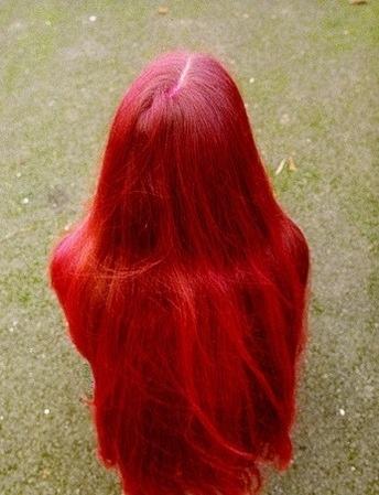 黑红色头发图片 黑红色头发图片女生