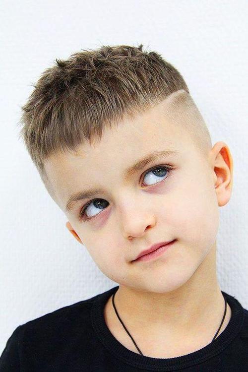 10岁男童发型图片男生 10岁儿童发型男