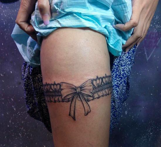 女生腿纹身图案 女生腿纹身图腾大全图片