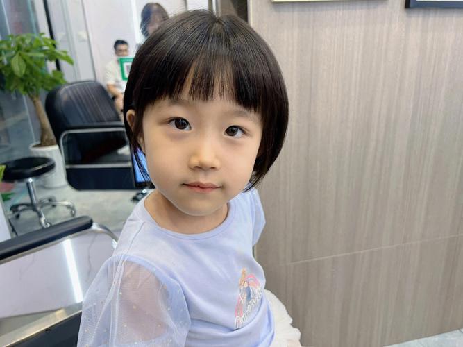 女儿童短发发型图片大全 3-6岁儿童短发发型女