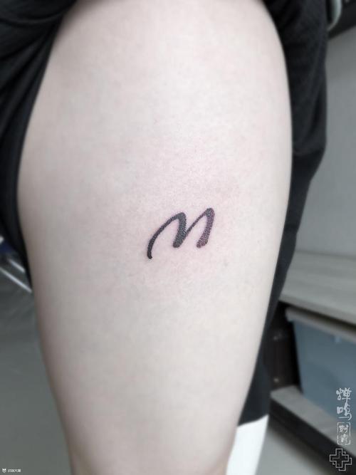 m字母纹身图片大全 m字母纹身图案设计