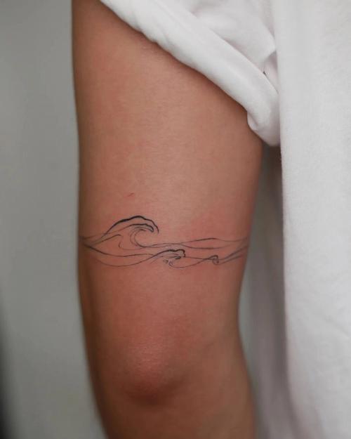 海浪的纹身图片 海浪的纹身图片女