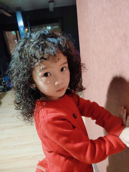 韩式儿童烫发图片小女孩 