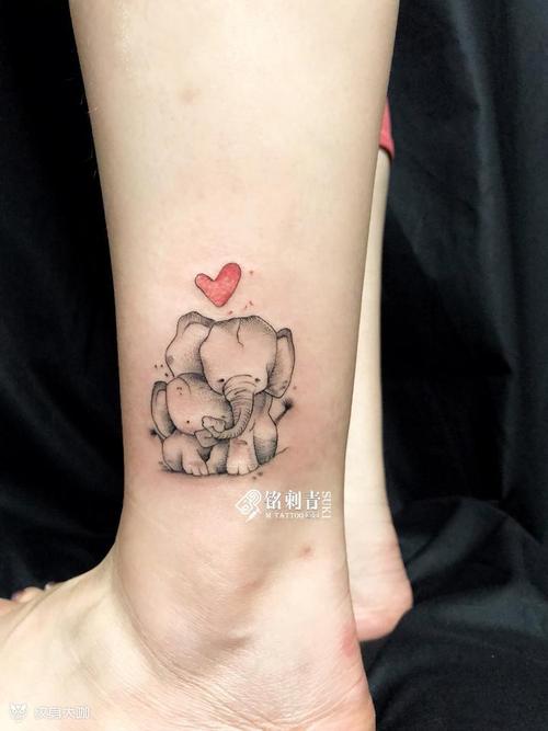 大象纹身图片女 大象纹身图片女手腕