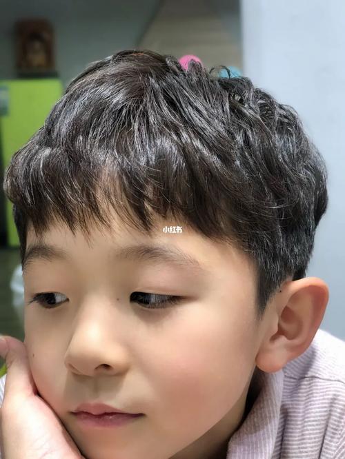 韩式儿童烫发图片男孩 