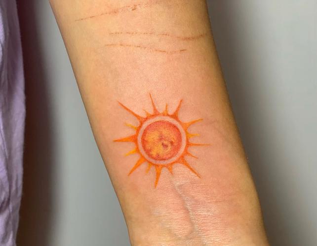彩色太阳纹身图案 彩色太阳纹身图案大全