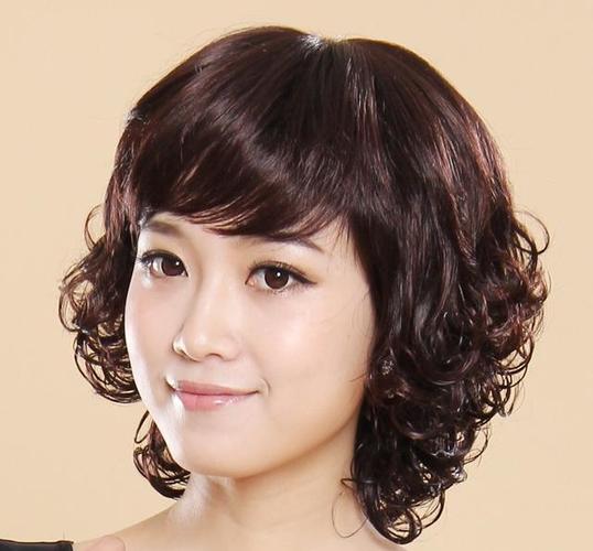 40岁女人发型图片 40岁女人发型图片女2023最新款短发