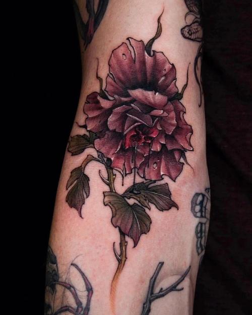 玫瑰花纹身图片 手臂玫瑰花纹身图片