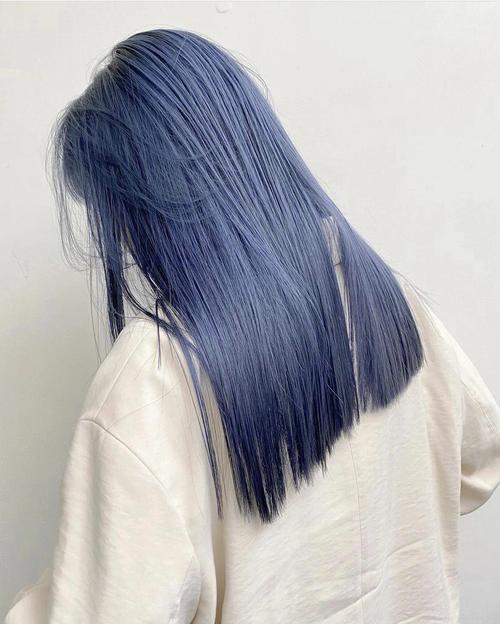 蓝灰色头发图片颜色 蓝灰色头发图片颜色大全