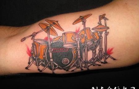 鼓纹身图案 鼓手的纹身