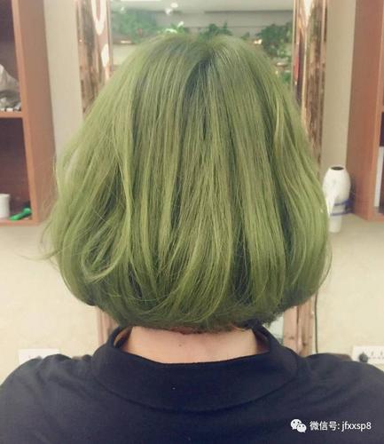 墨绿色发型图片女 墨绿色发型图片女士