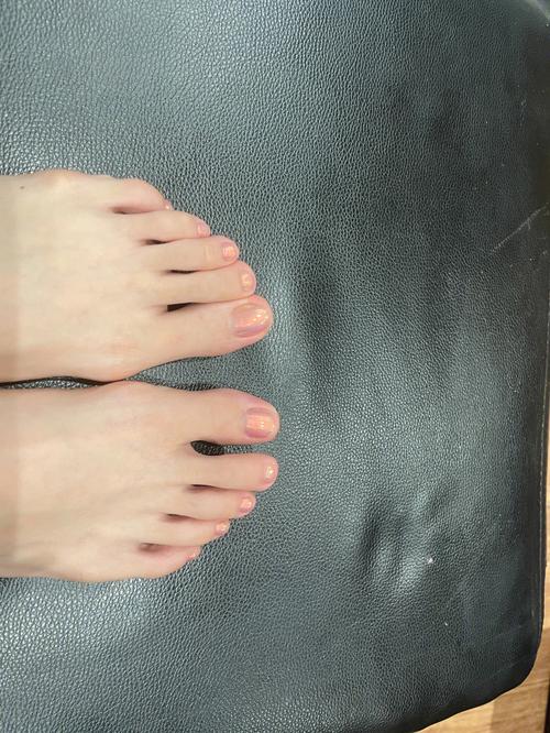 脚趾甲纯色美甲图片 纯色脚趾甲一般多少钱