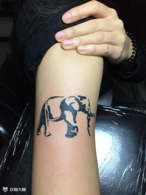 大象纹身图案女 大象纹身图案女头像