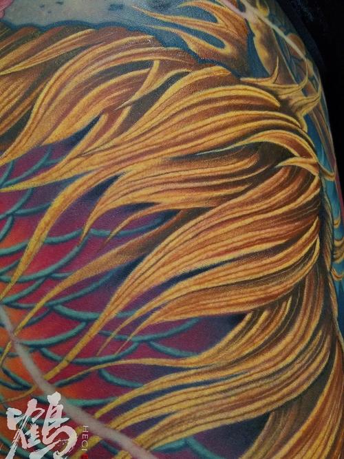 彩色凤凰花腿纹身图案 彩色凤凰花腿纹身图案
