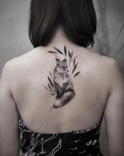 狐狸纹身图案女 狐狸纹身图案女胸前