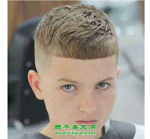 儿童寸头发型图片男潮 6～8岁小帅哥发型寸头
