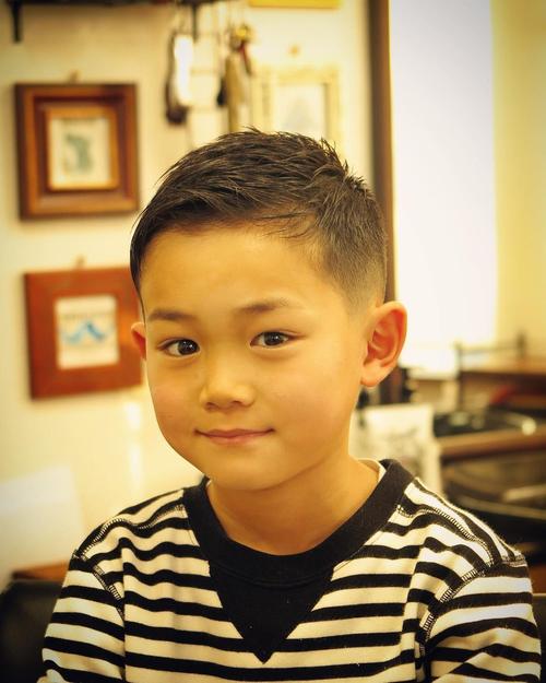 男孩子发型帅气儿童图片 10—15岁男学生帅气发型短发