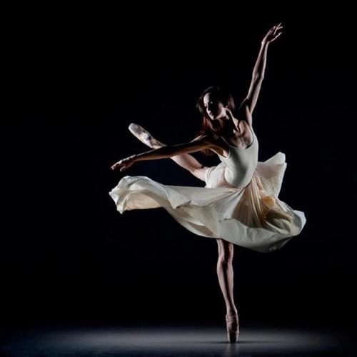 芭蕾舞图片 芭蕾舞图片唯美舞姿
