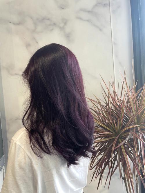 深紫红色头发图片 深紫红色头发图片大全