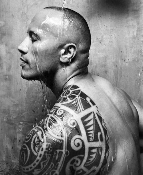 道恩强森纹身图案 道恩强森的肌肉照片