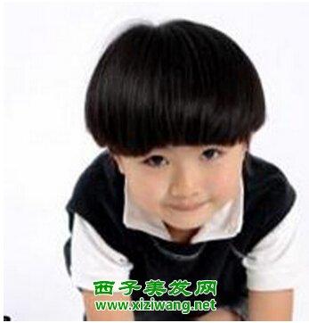 儿童蘑菇头发型图片 儿童蘑菇头发型图片男