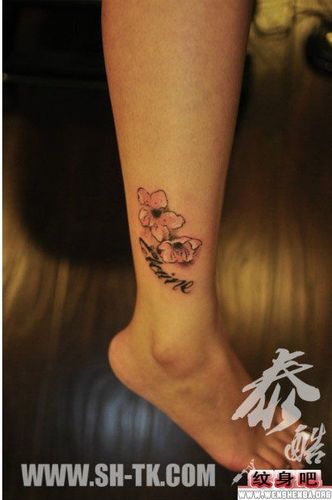女士小腿纹身图案最新 女士小腿纹身图案最新手稿