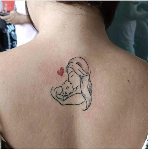 关于妈妈的寓意纹身图 关于妈妈的寓意纹身图案大全